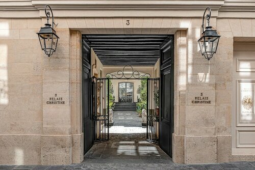 Внешний вид отеля Relais Christine в Париже, фото 4