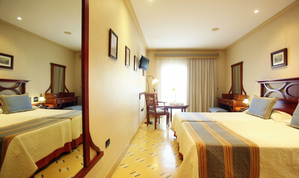 Фото Labranda Hotel Reverón Plaza