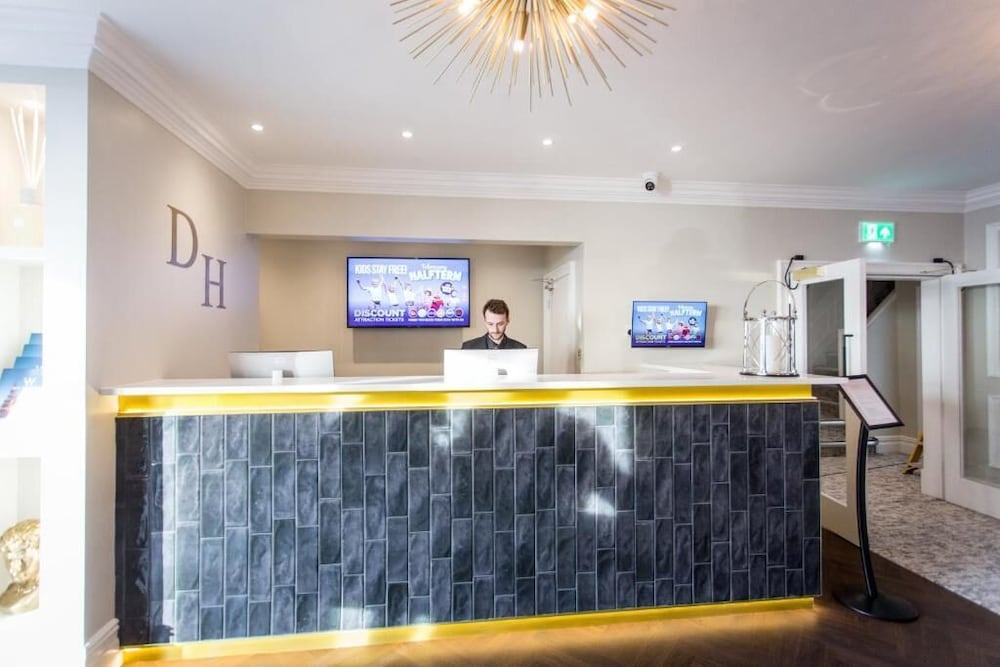 Фото The Doric Hotel