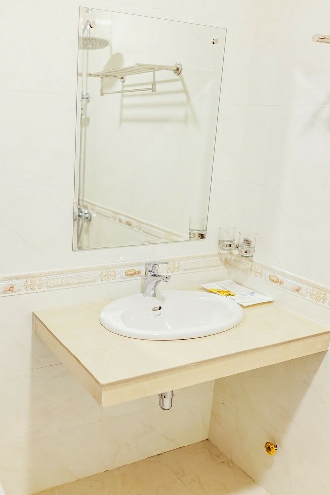 Фото Douangpraseuth Hotel