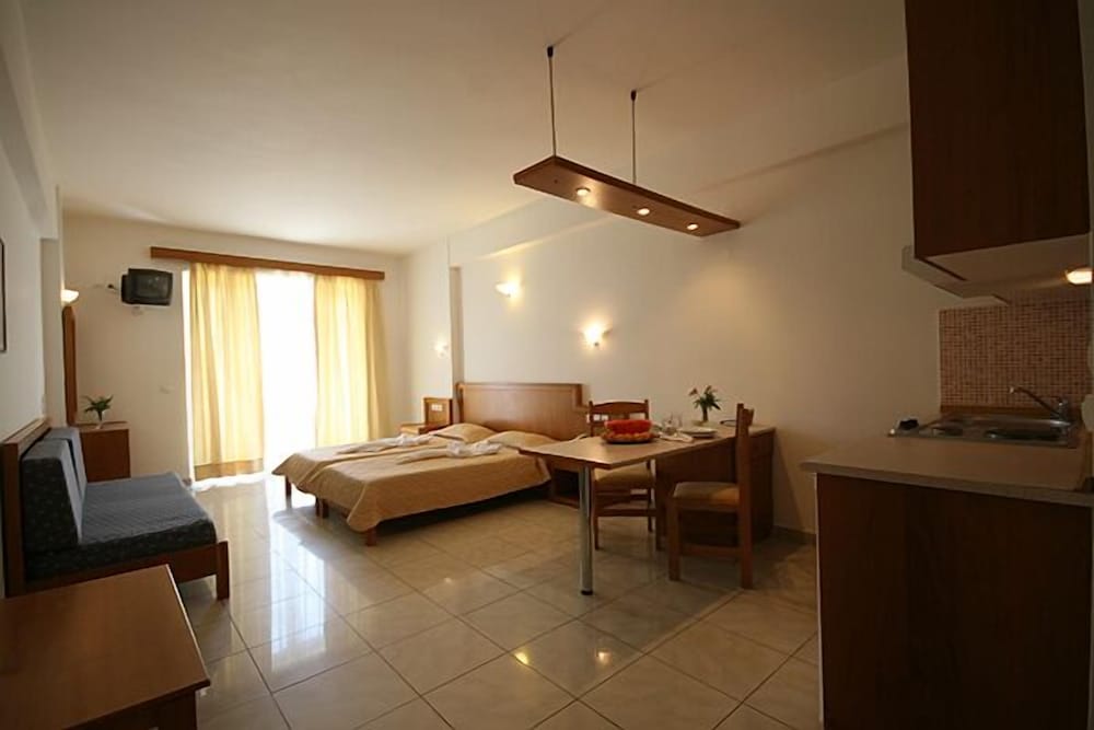 Фото Castro Beach Hotel