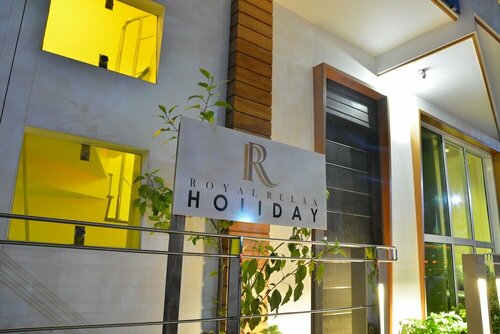 Гостиница Royal Relax Holiday в Мале