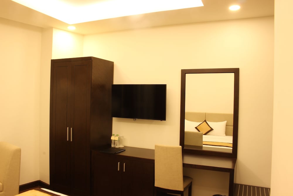 Фото International Hotel