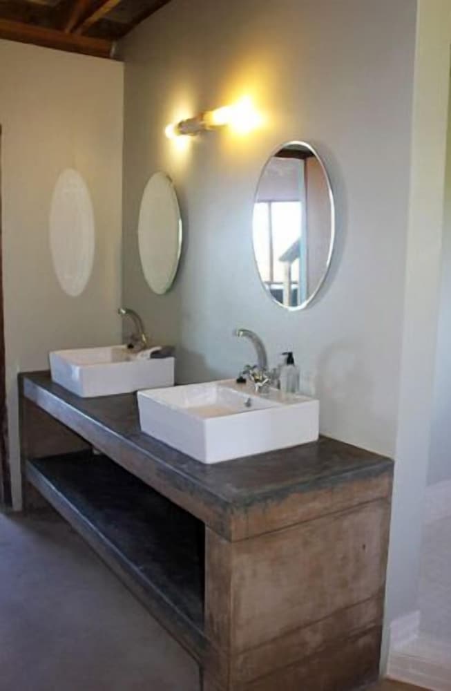 Фото Swell Eco Lodge