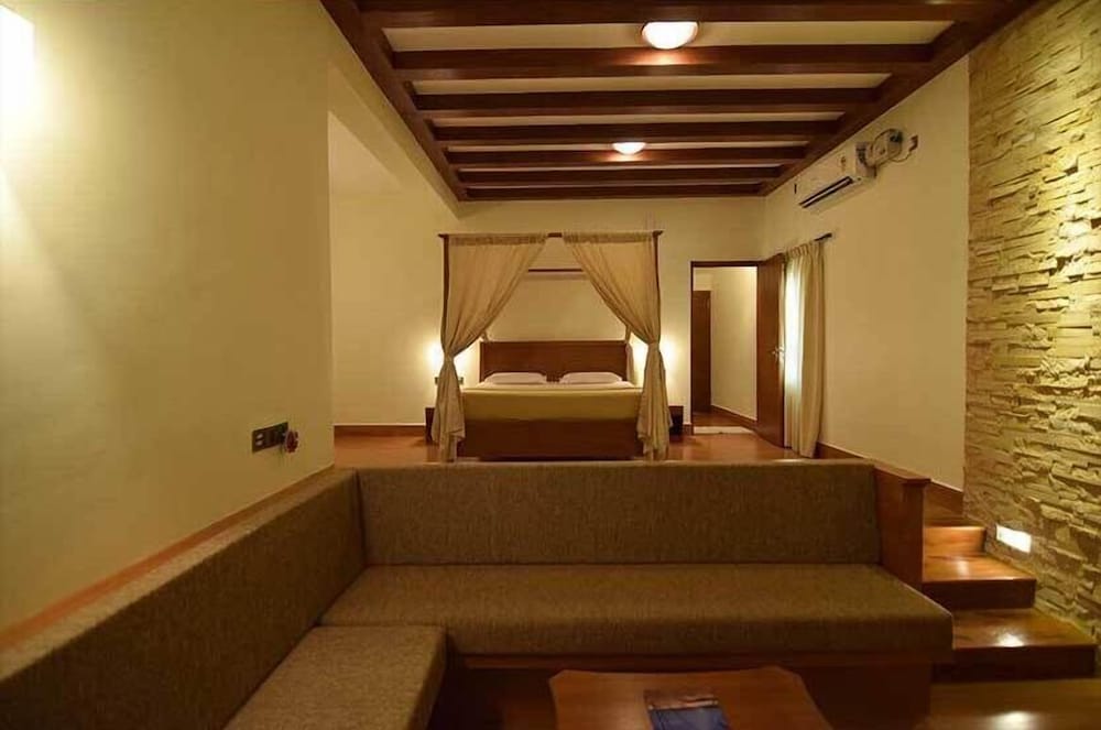 Фото Sai Vishram Beach Resort Byndoor