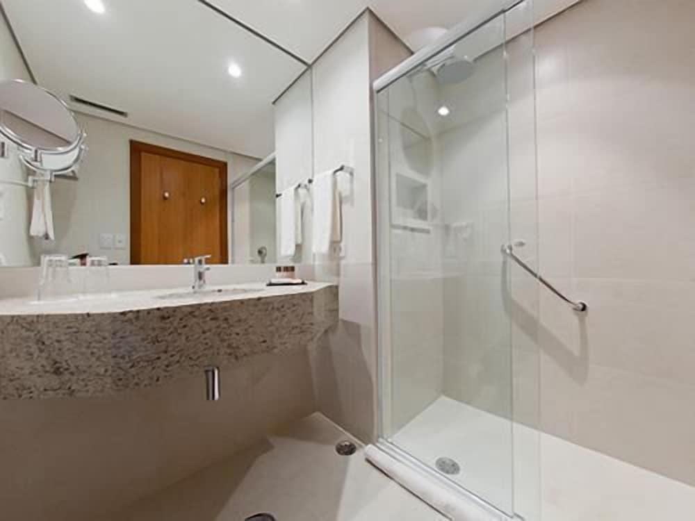 Фото Golden Tulip Sao Jose Dos Campos