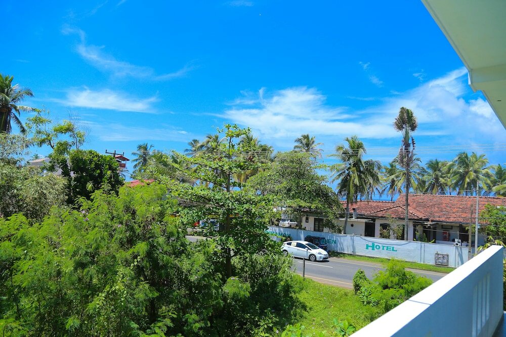 Фото Aurora Hotel & Restaurant