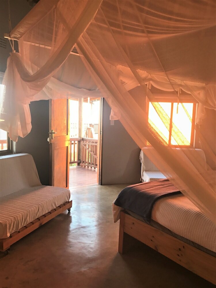 Фото Swell Eco Lodge