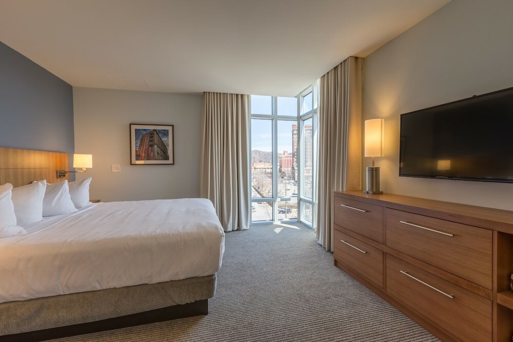 Фото DoubleTree by Hilton Asheville Downtown