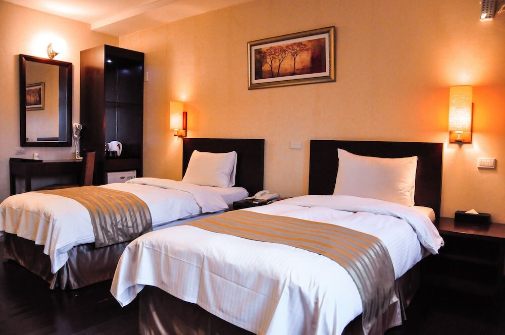 Фото отеля 2