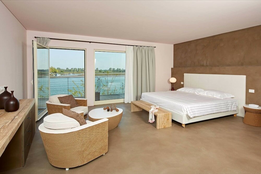 Фото Boutique Hotel Oche Selvatiche