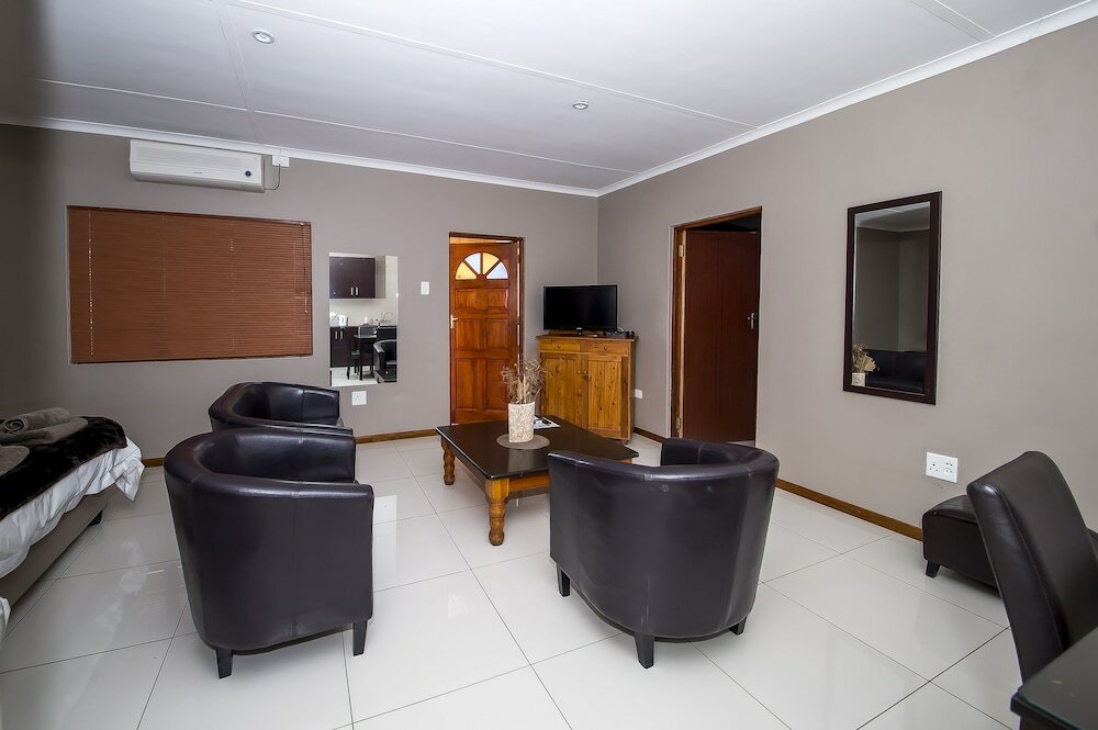 Фото Kleinplasie Guesthouse
