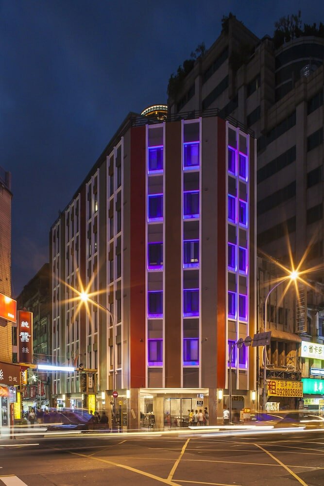 Фото отеля 1