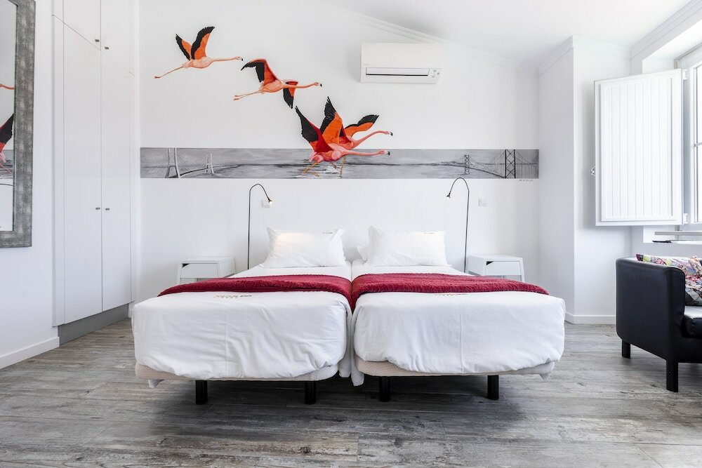 Фото Castle Inn Lisbon