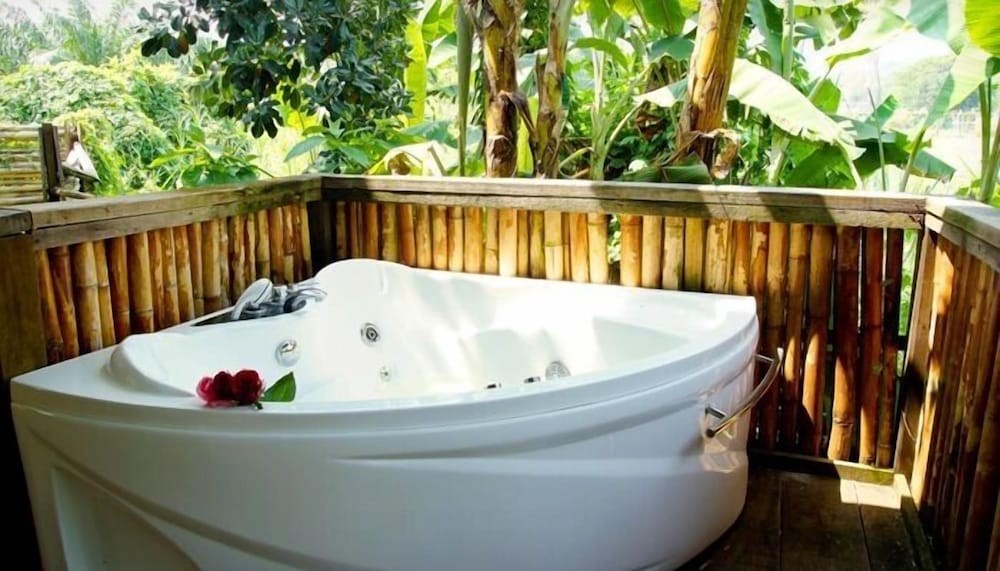 Фото The Roots Eco Resort