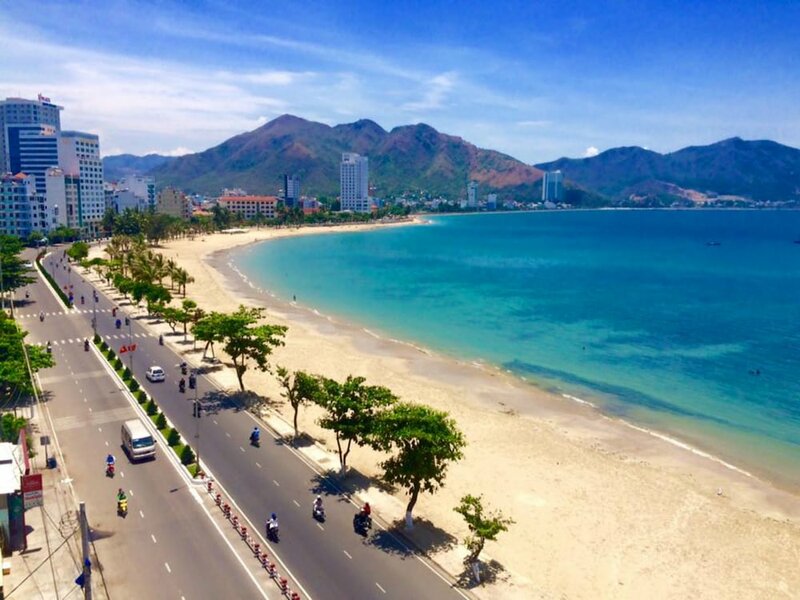 Гостиница La Mer Hotel Nha Trang в Нячанге