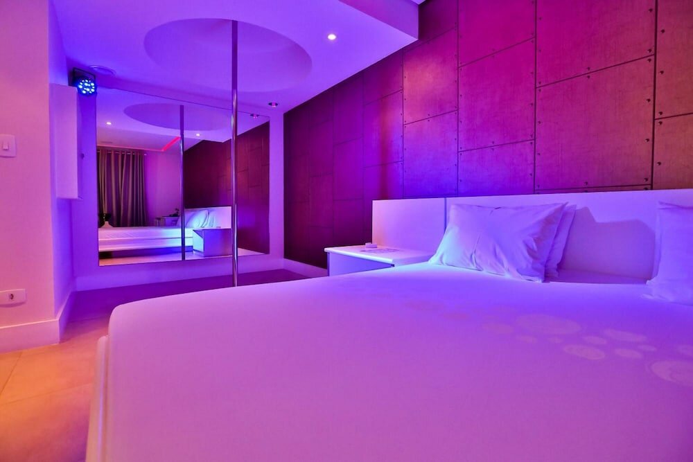 Фото Rivieras Motel - Adults Only