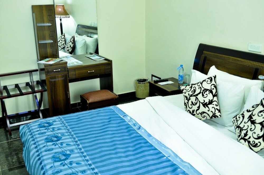 Фото Aes Luxury Apartments