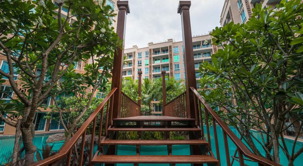 Фото Atlantis Resort Jomtien Beach