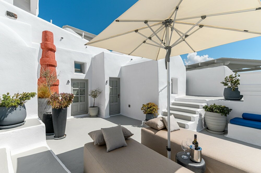 Фото Iconic Santorini by Sandglass