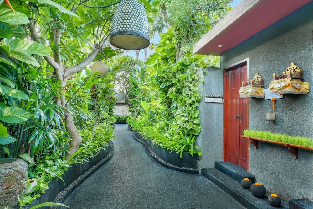 Фото Legian Kriyamaha Villa