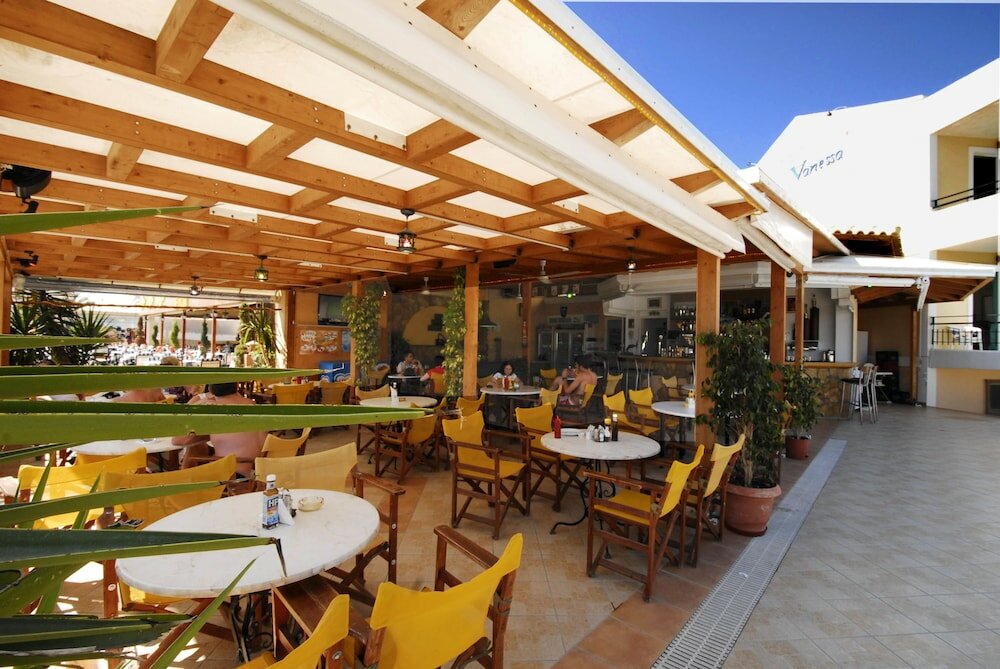 Фото Vanessa Hotel