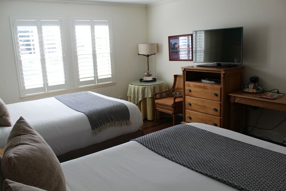 Фото Elm House Inn