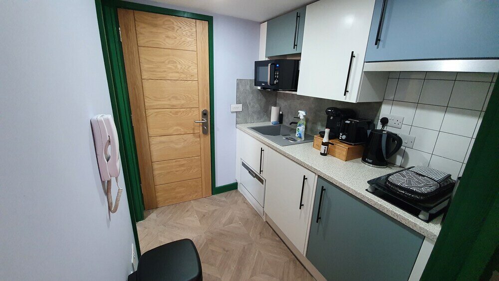 Фото Aaron Wise - 51 Fitzhamon