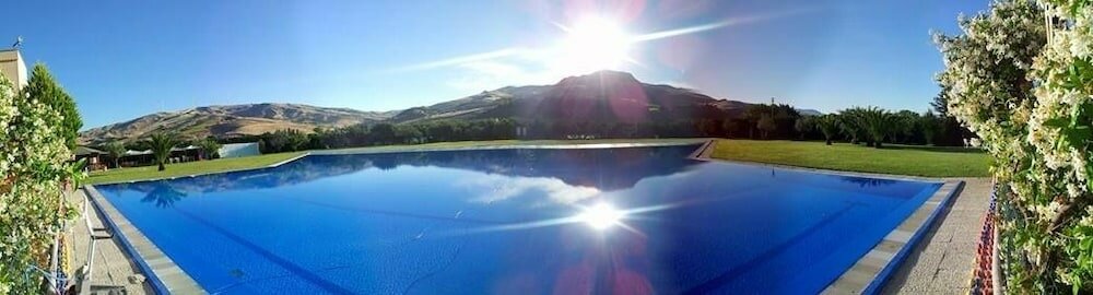 Фото Hotel Villa Giatra