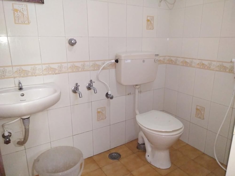 Фото Jayam Residency