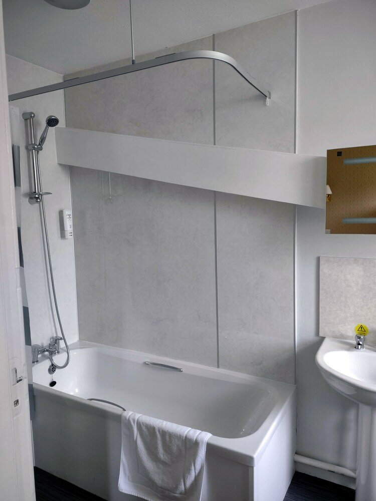 Фото Harbour Cottage