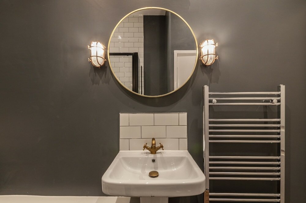 Фото Wyndham Square Apartments by K Boutique