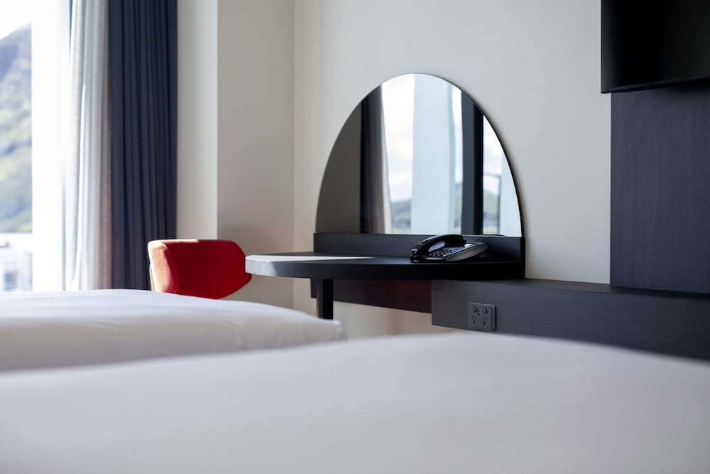 Фото Holiday Inn Queenstown Remarkables Park