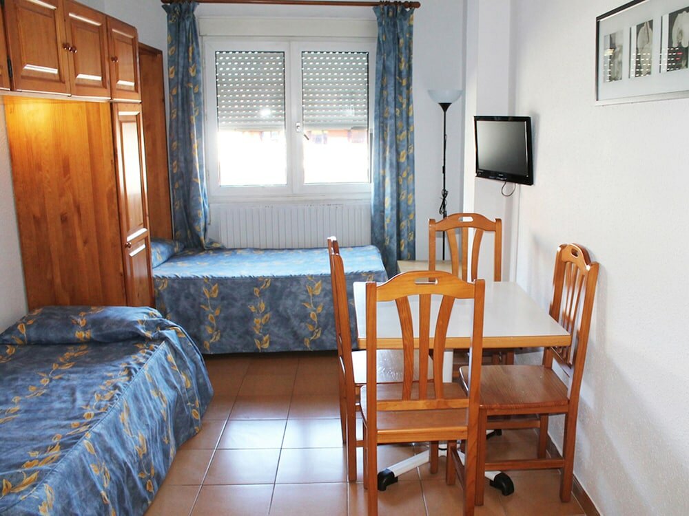 Фото Estudios Cims Pas 3000