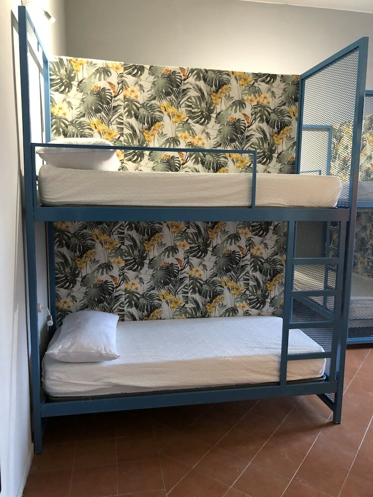 Фото H Hostel Friendly Accommodation