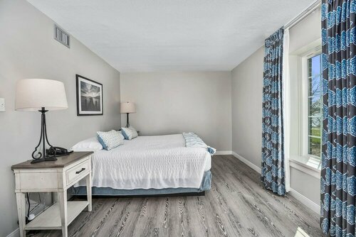 Гостиница Second Floor Master Suite Bay View