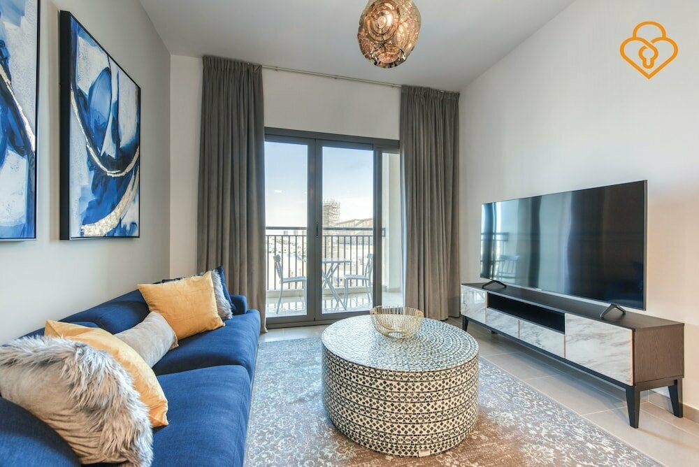 Short-term housing rental 1 B/r Apt 411 Hayat Boulevard Townsquare, Dubai, photo