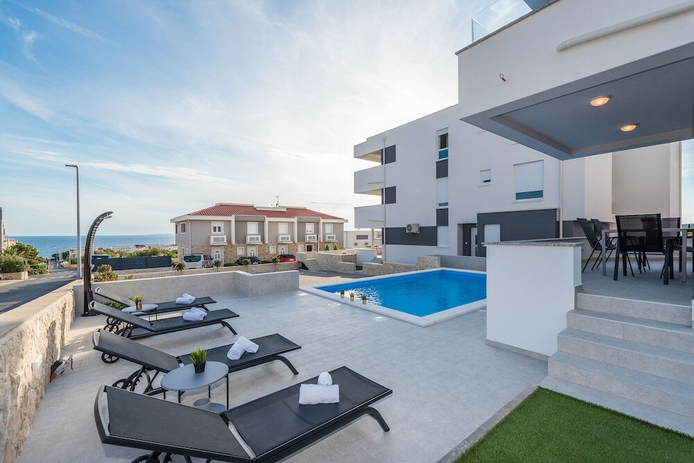 Фото Pool Apartments Banta