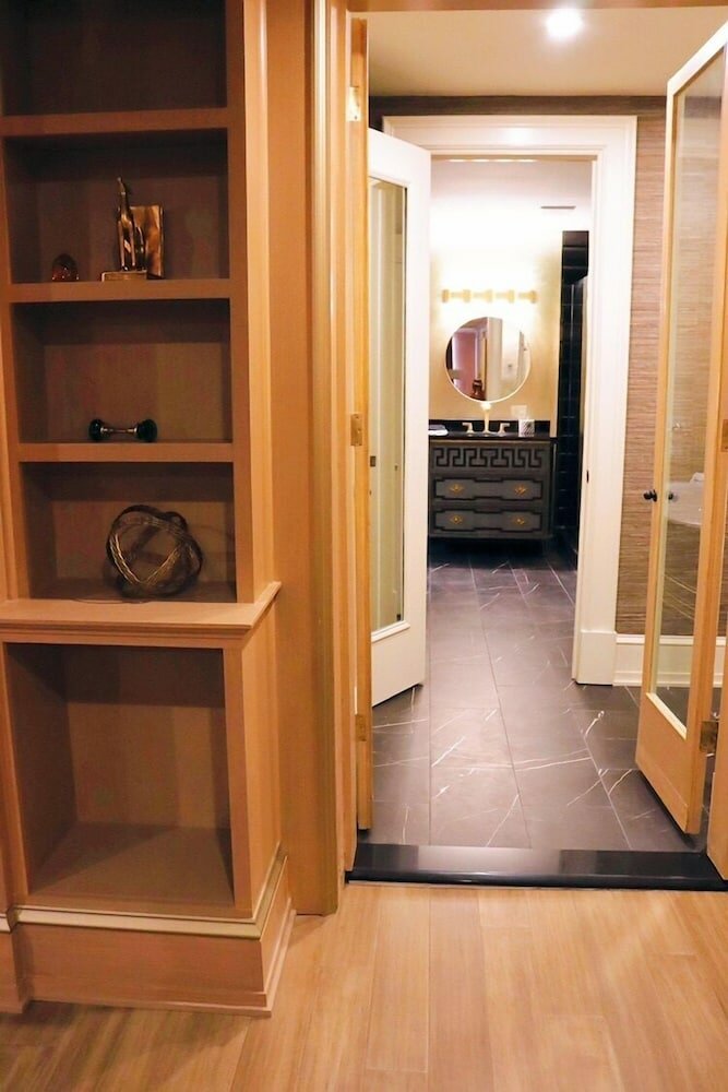 Фото The Edward Hotel