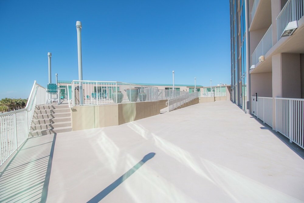 Фото Sea Breeze 1002 Penthouse