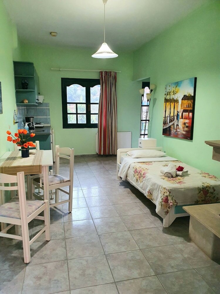 Фото Dioskouroi Apartments