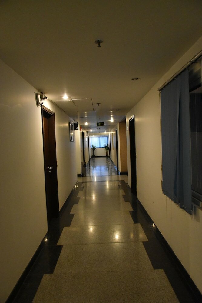 Фото Hotel Impress
