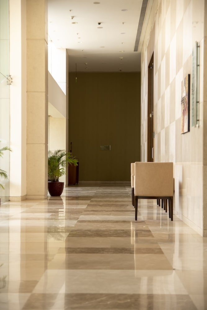 Фото Ramada Plaza by Wyndham Pune Hinjewadi