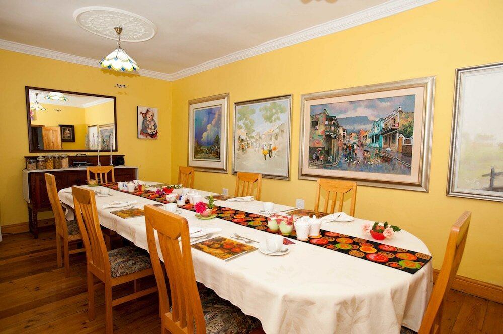 Фото 7 Church Street Guest House