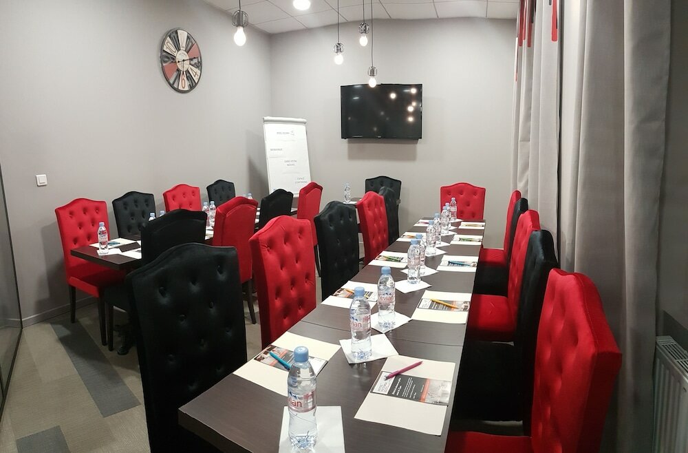 Фото Hôtel Victoria Lyon Perrache Confluence