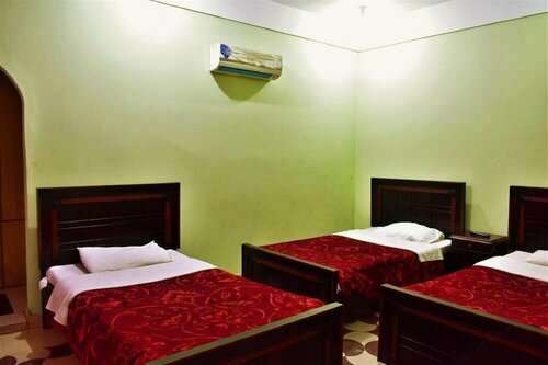 Гостиница Lahore Hotel в Лахоре