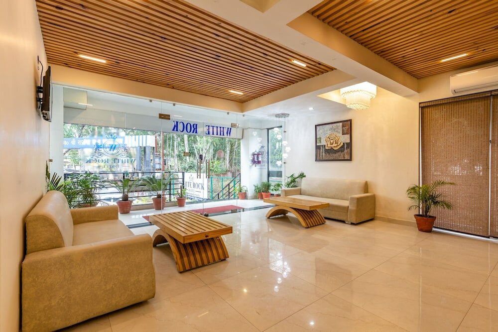 Фото White Rock by The Solitaire Hospitality