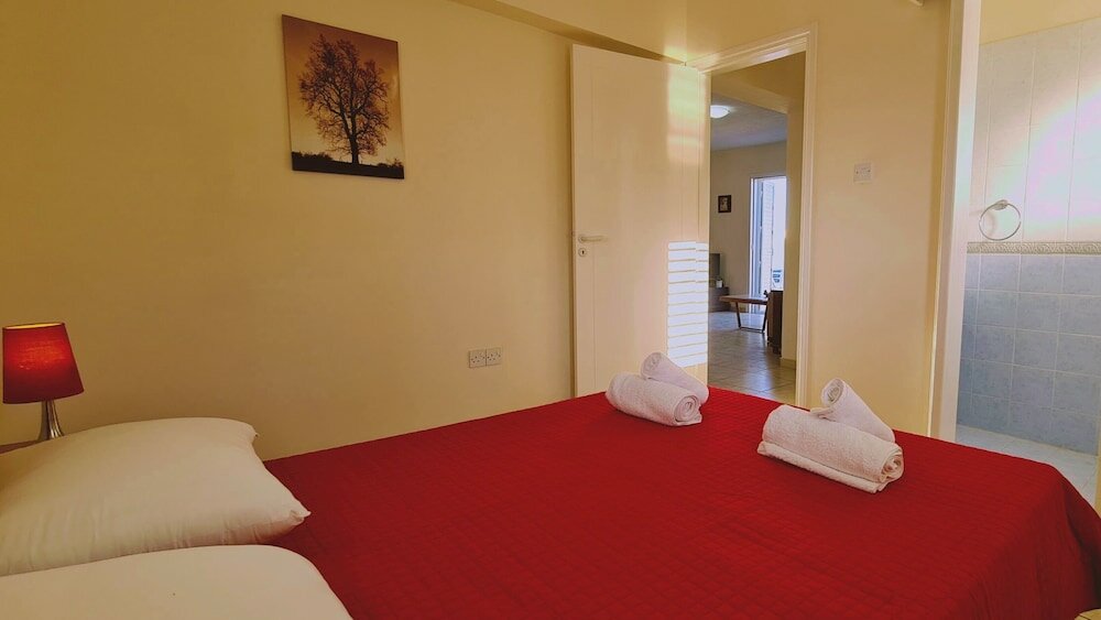 Фото SunShine Apartment by Stay BnB