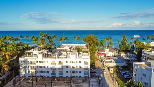 Гостиница Modern Luxury Penthouse With Private Rooftop Picuzzi Steps From the Beach