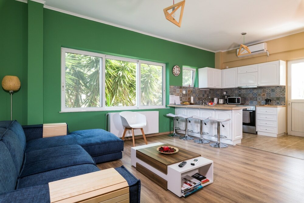 Фото Alexander Apartments Airport